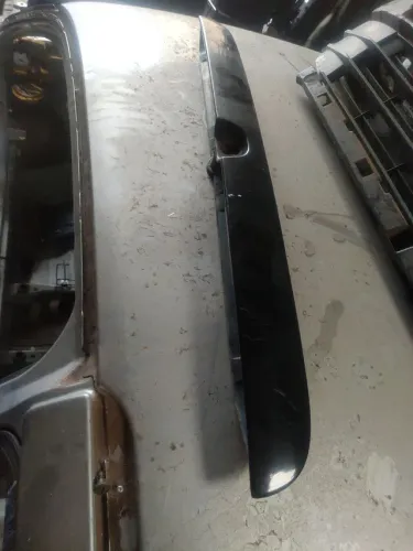 Moldura da luz de placa GM Zafira 2002