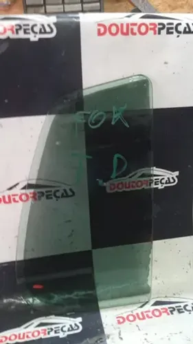 Vidro traseiro direito Fox