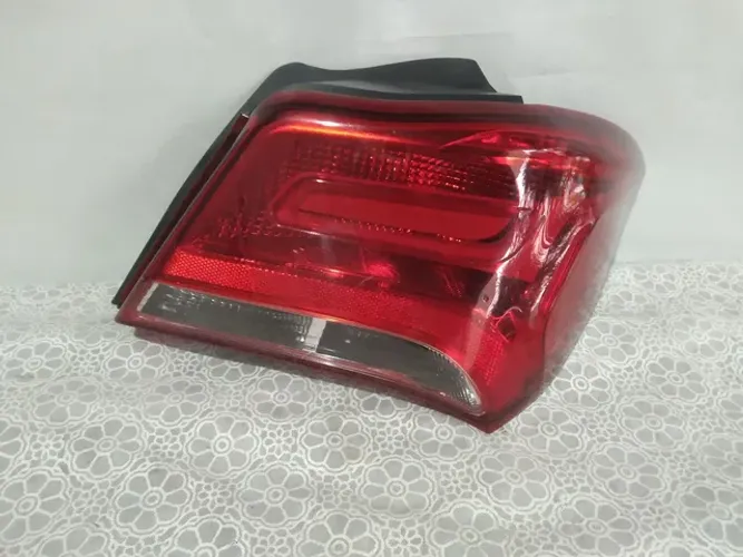 Lanterna traseira lado direito Chevrolet onix 2017 2018 2019