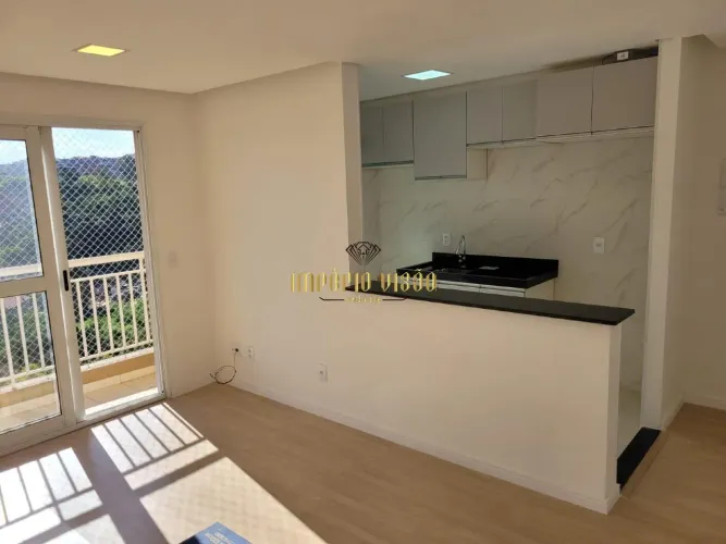 Apartamento à Venda com 2 Dormitórios, Varanda e Piscina - Vila São Paulo - Ferras de Vasc