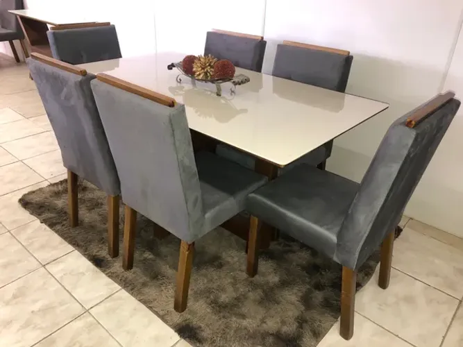 Mesa 6 cadeiras madeira maciça