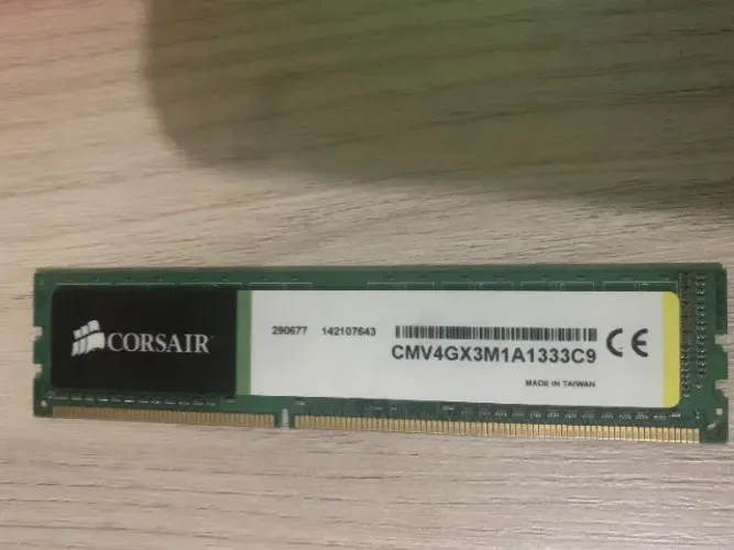 Memória Ram Value Select Color Verde 4gb 1 Corsair Cmv4gx3m