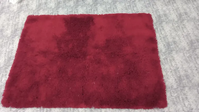 Tapete Peludo Vermelho