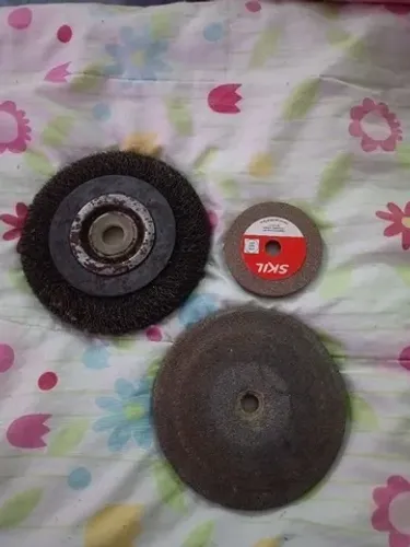 Rebolo e escova circular 