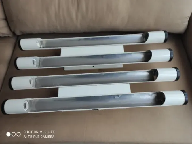Reator com calha para lâmpada 