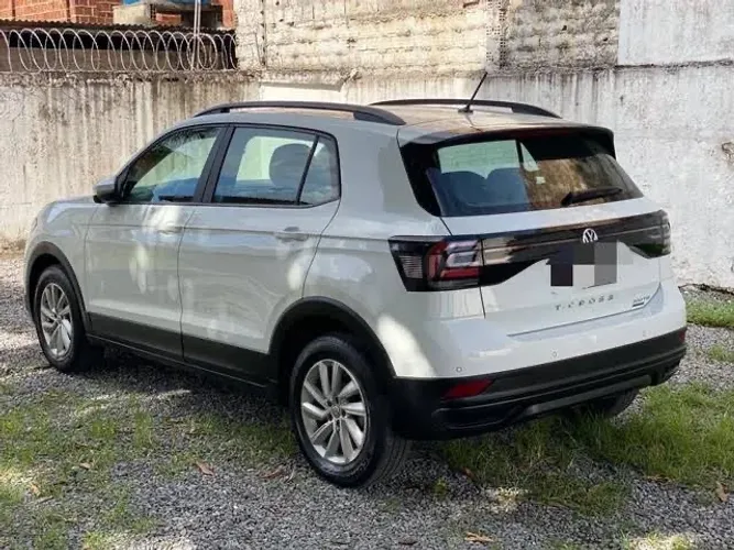 T-Cross 2020 para retirada de peças .