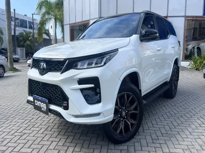 Hilux SW4 GRS 2.8 TB 4X4 Diesel 2022 Lacrada