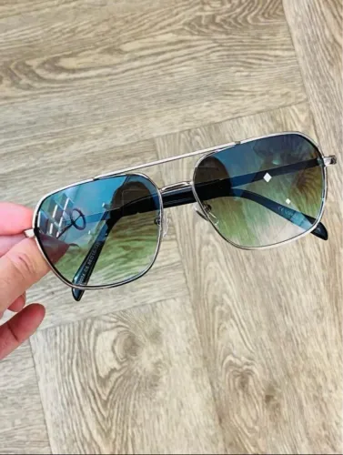 Óculos de Sol Aviador com Lentes Degradê