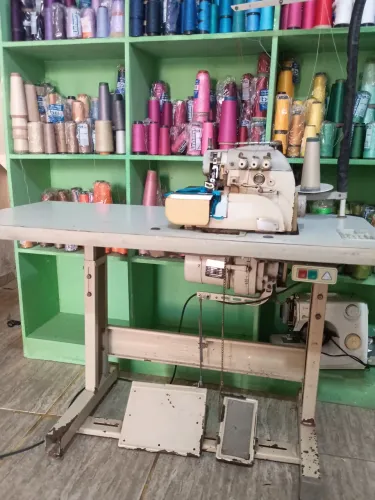 Máquina ovelork industrial singer 