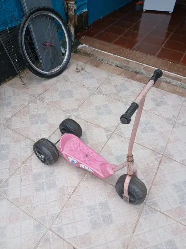 Vendo patinete infantil