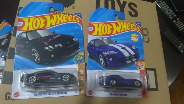 Hot Wheels - Nissan Skyline GT-R e Dodge Viper GTS Lamborghini Miura, Mustang