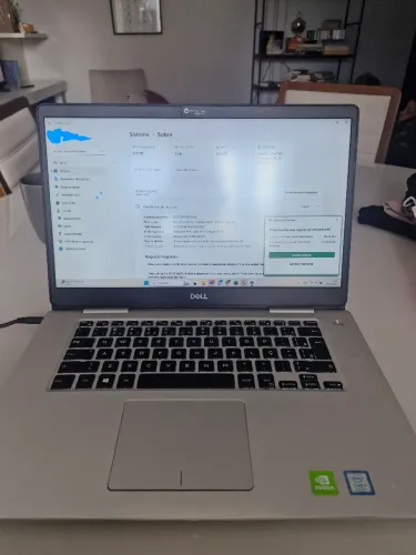 Vendo netbook inspirou 7580, Intel i7-8°, 16GB de RAM e 256SSD + 1TB de armazenamento. 