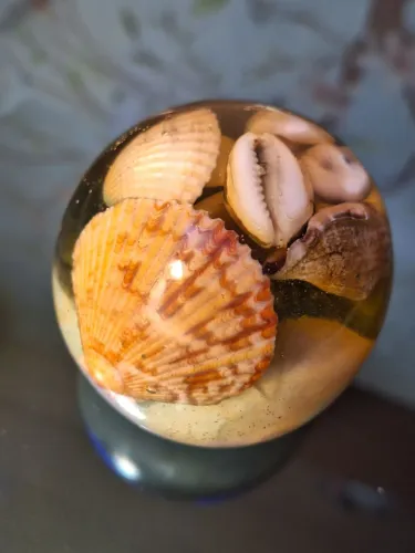 Esfera Decorativa Artesanal em Resina Epóxi