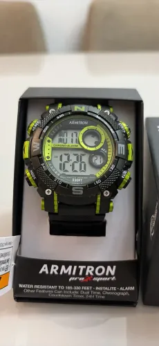 Relógio Armitron Sport masculino cronógrafo digital com pulseira de resina, 40/8284
