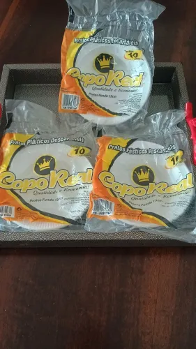 Pratos Plásticos Descartáveis Copo Real 15cm com 10 unidades 