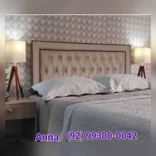Cabeceira de Cama Estofada Elegante - Conforto e Sofisticação