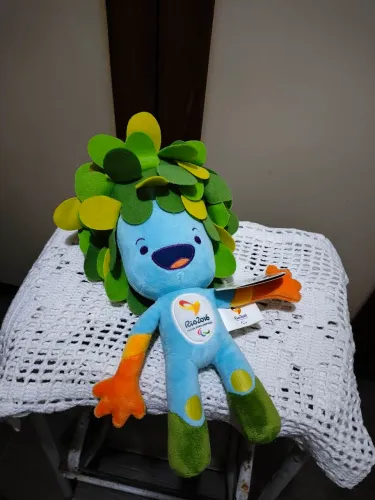 Boneco de Pelúcia Tom Rio 2016 - Original
