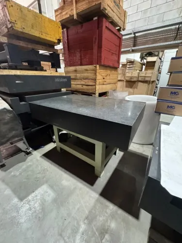 Desempeno De Granito Mitutoyo 1,510m X 1,005m X 250mm
