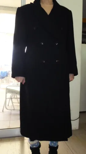 SOBRETUDO LONGO FEMININO PRETO LUIGI BERTOLLI- Inverno ( Usado) 