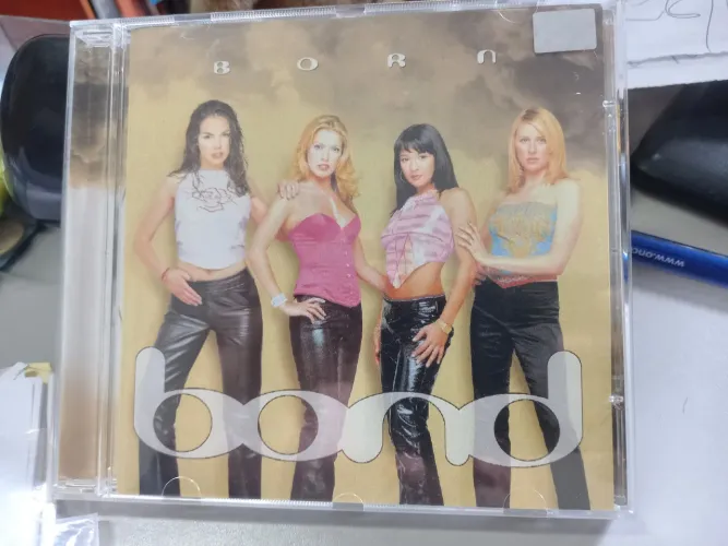 CD Bond - Born