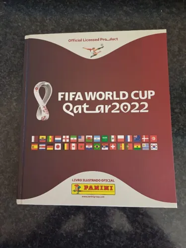Album copa do mundo Qatar 2022 completo colado capa dura