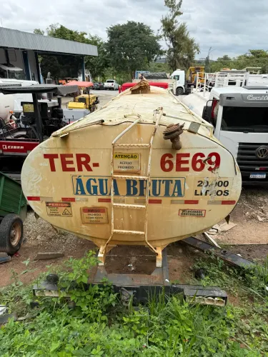 Vendo tanque Pipa de 20 mil litros 