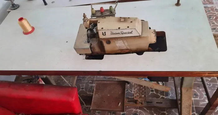 Máquina overlock industrial Union Special