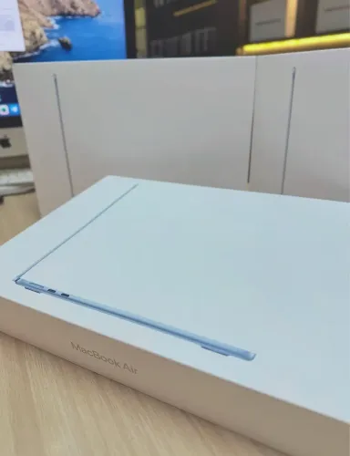 MacBook Air M4 13.6 2025