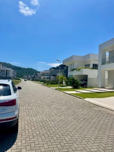 Terreno sensacional de esquina 1.305m2 - Condominio de alto padrao Jd Ingleses