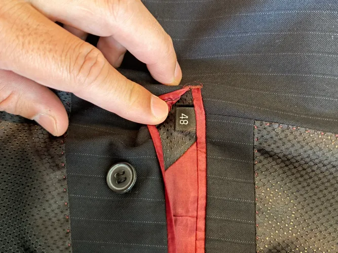 Terno verti tam 48 com calça 42