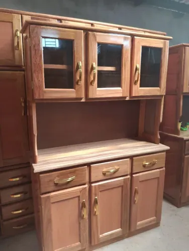 Armário de cozinha 3 portas novo de fábrica.