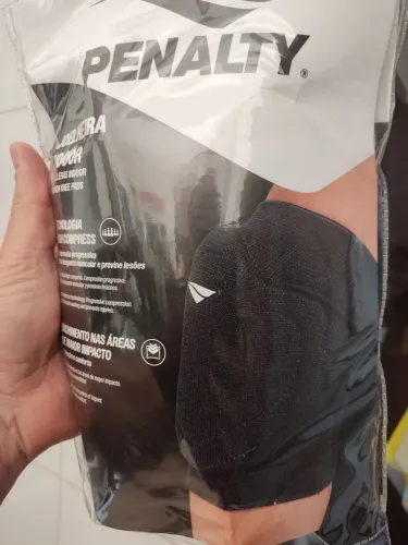 Joelheira Penalty Indoor