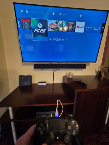 Playstation 4 (PS4) - desbloqueado - 1 controle original