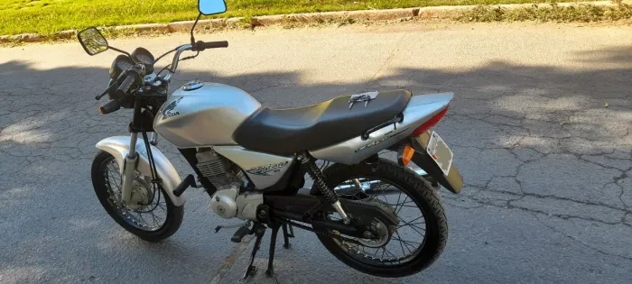 Honda Titan 150ks Conservada!