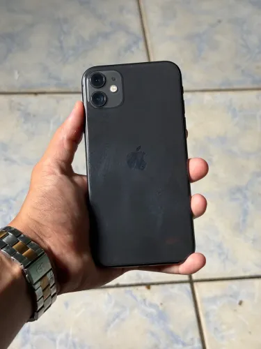 iPhone 11 - 128gb vai com acessórios