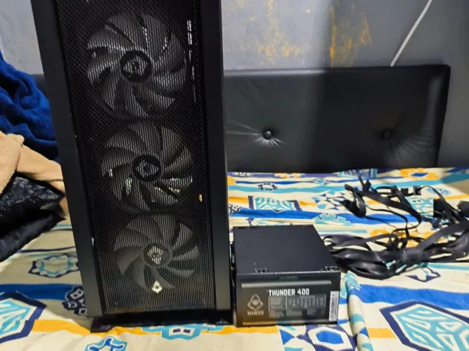 Vende-se Gabinete mancer gamer e fonte 400w mancer
