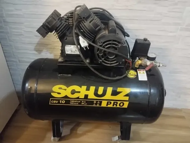 Compressor de Ar Schulz CSV10/100 - 10 Pés, 100 Litros, 220V Monofásico
