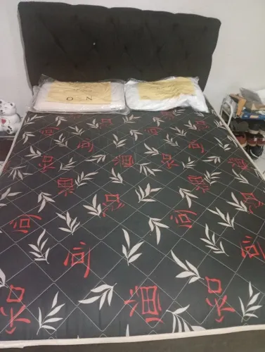 Cama box casal com cabeçeira, pra levar hj!!!! Por 150,00