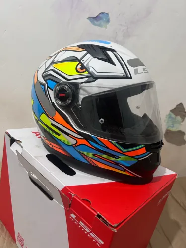 Capacete LS2