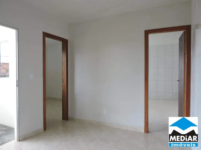 Casa com 2 quartos para alugar em Belo Horizonte