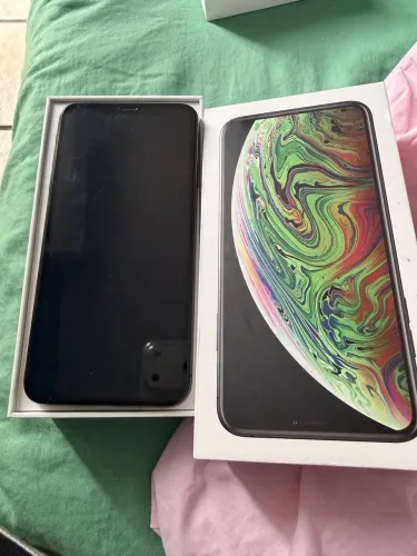iPhone s Max 512 ótimo estado caixa