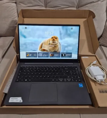 Notebook Samsung Galaxy Book2, 12th Gen Intel Core i5-1235U 8GB RAM 256GB SSD NVMe