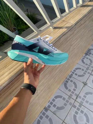 Tênis New Balance Fuelcell Supercomp Elite V4 Masculino