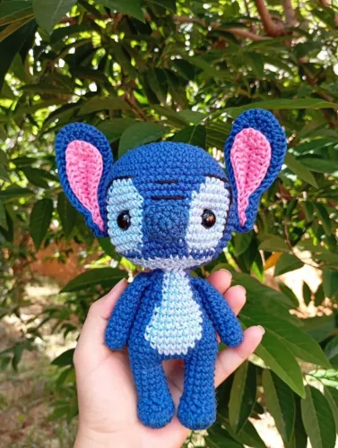 Stich amigurumi crochê