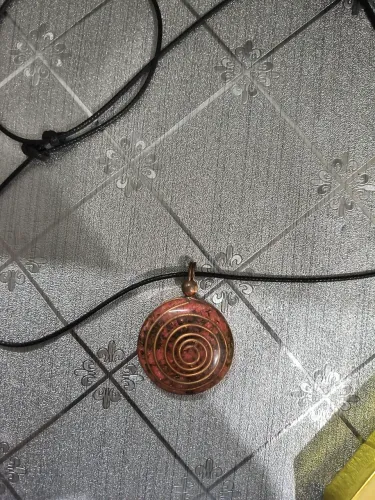 Orgonite de pescoço espiral