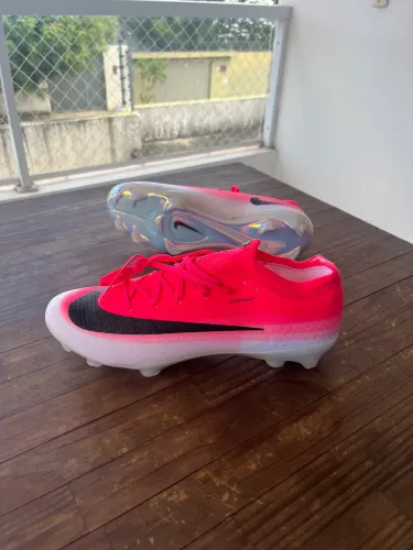 Chuteira Nike