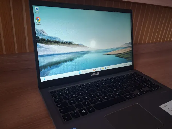 Notebook ASUS novíssimo!