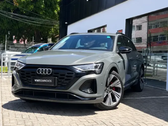 Audi Q8 E-tron Launch Edition (elétrico) 2024