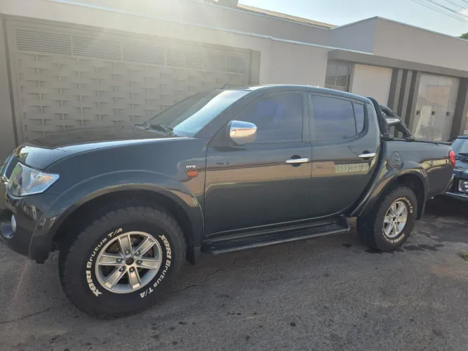 Mitsubishi L200 Triton HPE 3.2 CD TB Int.diesel AUT 2009