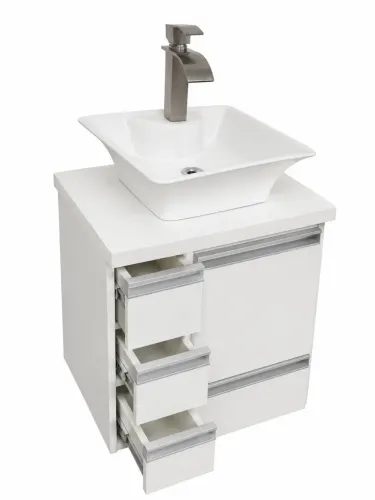 Gabinete Banheiro com pia e torneira inox